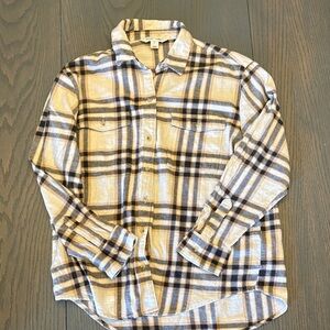 Old Navy Women's Plaid Button Down Shirt in Cream and Blue
